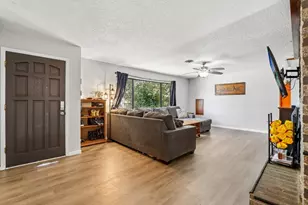 2077 Grove Rd, Yuba City, CA 95993 - Photo 2
