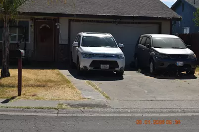 8305 Fieldpoppy Circle, Sacramento, CA 95828 - Photo 2