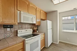 647 Village Dr, Galt, CA 95632 - Photo 10
