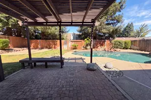 159 Bittercreek Dr, Folsom, CA 95630 - Photo 32