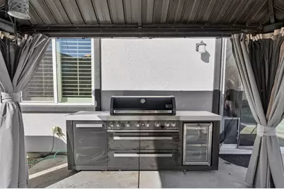 9526 Cote Dor, Elk Grove, CA 95624 - Photo 68