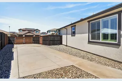 9526 Cote Dor, Elk Grove, CA 95624 - Photo 68