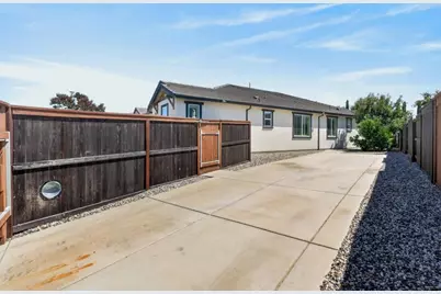 9526 Cote Dor, Elk Grove, CA 95624 - Photo 70