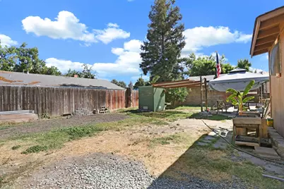 2875 Bristol Avenue, Stockton, CA 95204 - Photo 10