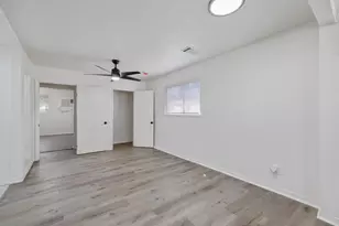 1114 N Conyer St, Visalia, CA 93291 - Photo 38