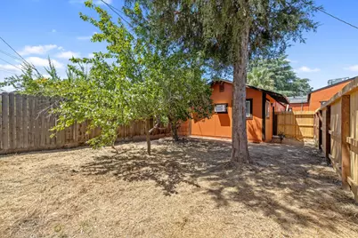 1114 N Conyer Street, Visalia, CA 93291 - Photo 52