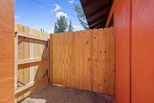 1114 N Conyer St, Visalia, CA 93291 - Photo 28