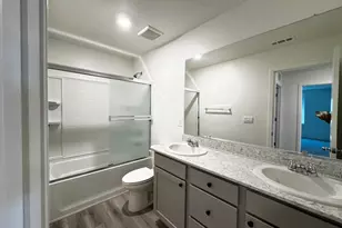 8861 Stratham Wy, Elk Grove, CA 95758 - Photo 14