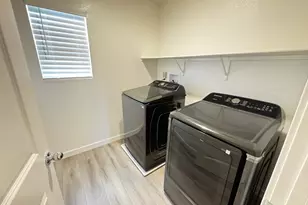 8861 Stratham Wy, Elk Grove, CA 95758 - Photo 18