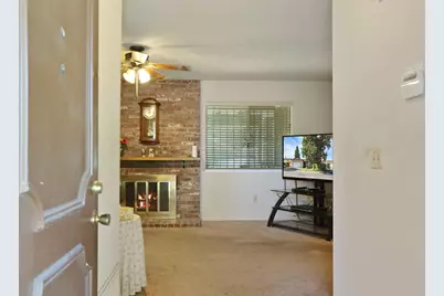 1106 Autumn Court, Stockton, CA 95210 - Photo 6