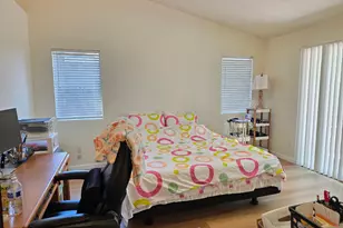 9009 Bungalow Way, Elk Grove, CA 95758 - Photo 10