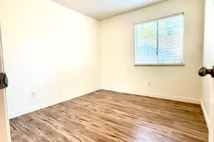 8177 Oak Landing Ct, Sacramento, CA 95828 - Photo 16