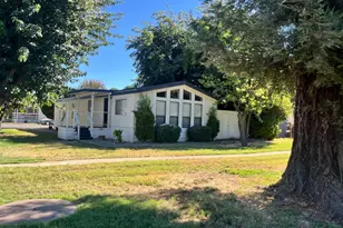7 Willow Ct, Lodi, CA 95242 - Photo 1