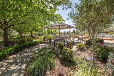 9216 Forestberry Way, El Dorado Hills, CA 95762 - Photo 34