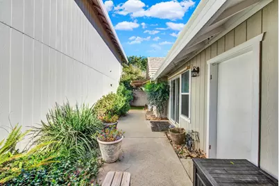 101 Brightstone Circle, Folsom, CA 95630 - Photo 32