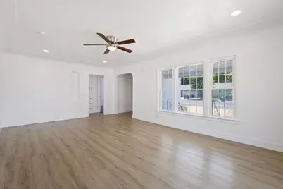 365 E Main Street, Merced, CA 95340 - Photo 6