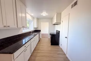 4948 Dewey Dr, Fair Oaks, CA 95628 - Photo 10