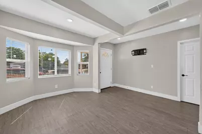 2641 Norwood Avenue, Sacramento, CA 95815 - Photo 10