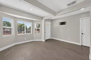 2641 Norwood Ave, Sacramento, CA 95815 - Photo 10
