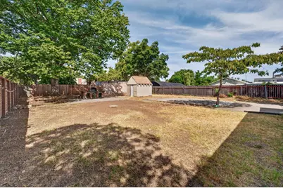 2641 Norwood Avenue, Sacramento, CA 95815 - Photo 30