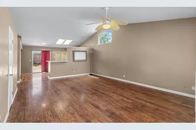 320 Clarks Mill Avenue, Waterford, CA 95386 - Photo 4