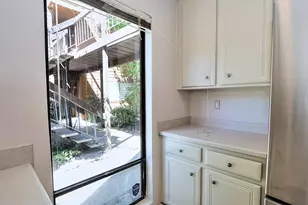 722 Woodside Ln, Sacramento, CA 95825 - Photo 10