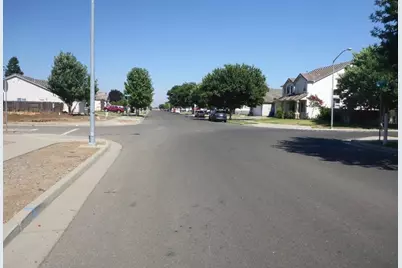 3119 Dinkey Creek Avenue, Merced, CA 95341 - Photo 2