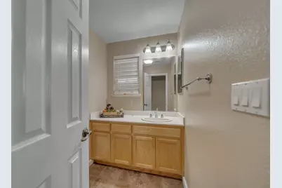 3531 Fallview Avenue, Ceres, CA 95307 - Photo 32