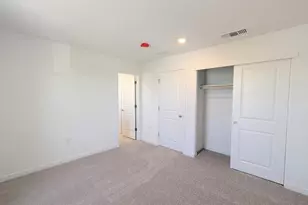 7709 Deer Mouse Wy, Sacramento, CA 95829 - Photo 16