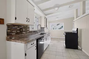 6045 Alexandria Pl, Stockton, CA 95207 - Photo 12