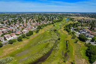 4950 Adalis Dr, Elk Grove, CA 95758 - Photo 40