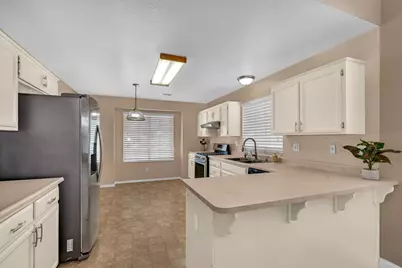 128 Chardonnay Street, Los Banos, CA 93635 - Photo 8