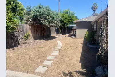 2309 Monte Carlo Avenue, Modesto, CA 95350 - Photo 12