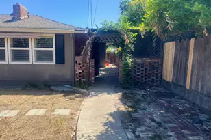 2309 Monte Carlo Ave, Modesto, CA 95350 - Photo 6