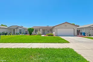 156 El Verano Ct, Merced, CA 95341 - Photo 2