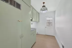 4321 Lamont Way, Sacramento, CA 95823 - Photo 10