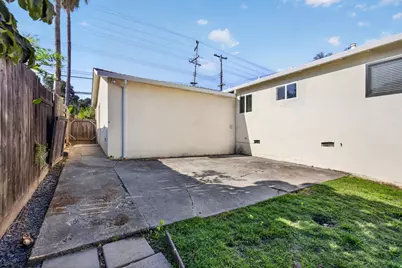 8775 Sunset Avenue, Fair Oaks, CA 95628 - Photo 20