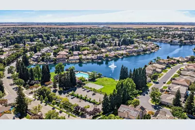 3729 Lake Terrace Drive, Elk Grove, CA 95758 - Photo 68