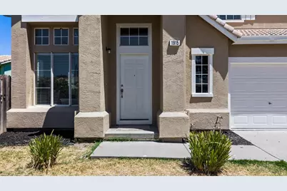1915 Maplegrove Lane, Tracy, CA 95376 - Photo 4