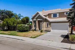 1915 Maplegrove Ln, Tracy, CA 95376 - Photo 2