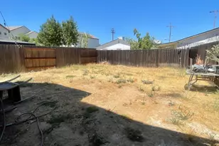 44 Lake House Ct, Sacramento, CA 95828 - Photo 26