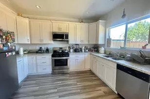 44 Lake House Ct, Sacramento, CA 95828 - Photo 8