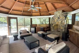 21631 Summit Rd, Los Gatos, CA 95033 - Photo 18