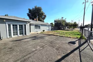 427 M St, Rio Linda, CA 95673 - Photo 4