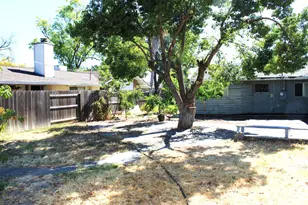 6720 Sun River Dr, Sacramento, CA 95828 - Photo 26