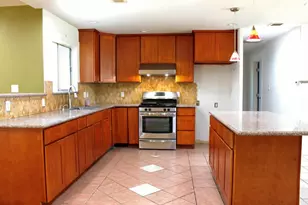 6720 Sun River Dr, Sacramento, CA 95828 - Photo 8