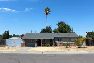 6720 Sun River Dr, Sacramento, CA 95828 - Photo 2