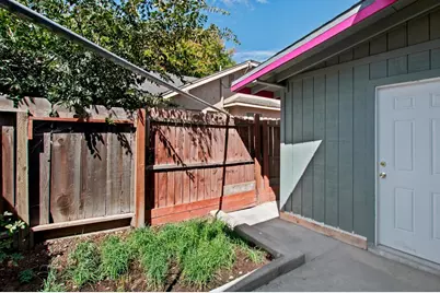 619 W F Street, Oakdale, CA 95361 - Photo 16