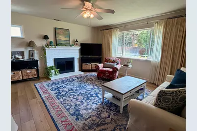9313 Emily Street, Elk Grove, CA 95624 - Photo 10