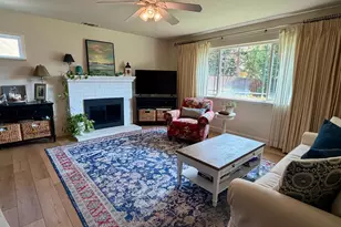 9313 Emily St, Elk Grove, CA 95624 - Photo 10